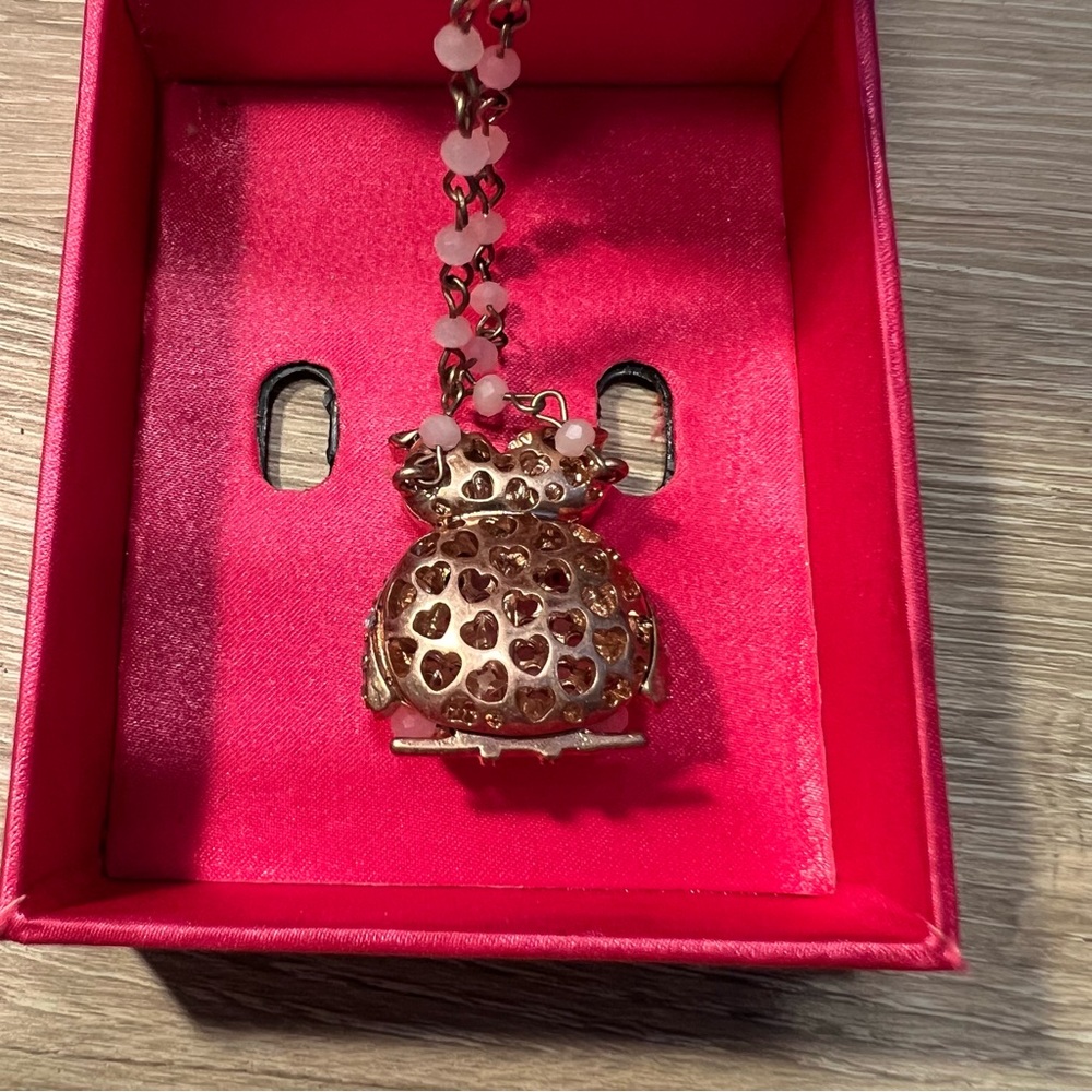 Gold and Pink Vintage-Style Necklace with Intricate Detailing